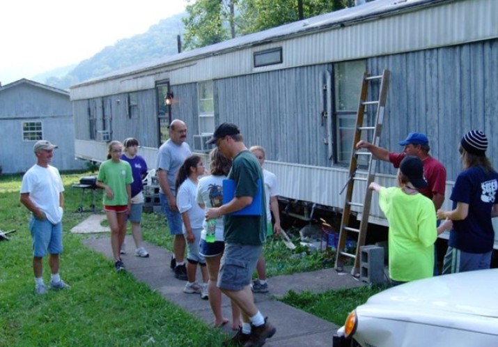 Kentucky-Indiana Ministries Volunteer Week
